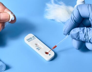 Señales de que debe hacerse una prueba de anticuerpos contra COVID-19