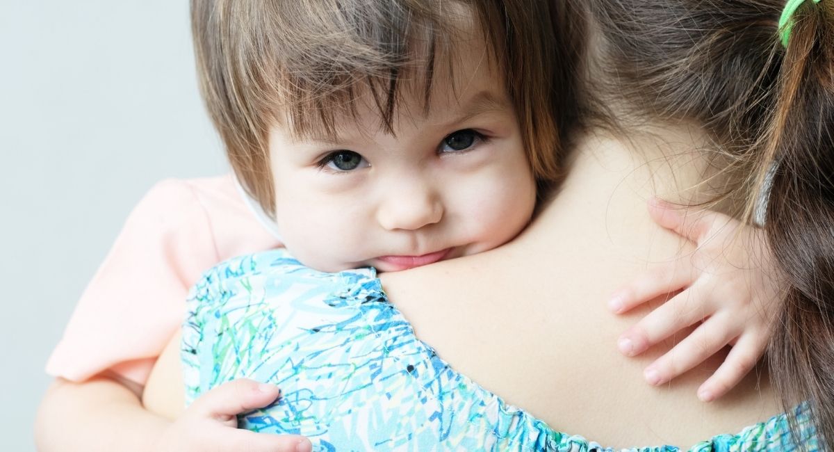 Investigación revela que los niños que reciben más abrazos tienen el cerebro más desarrollado